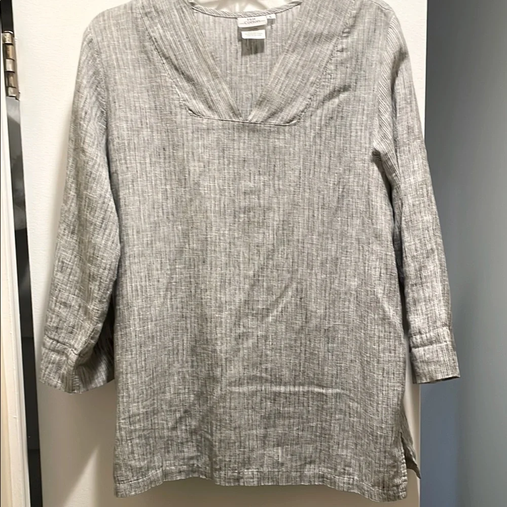 Striped Gray V-Neck Linen blend tunic top - Picture 2 of 5